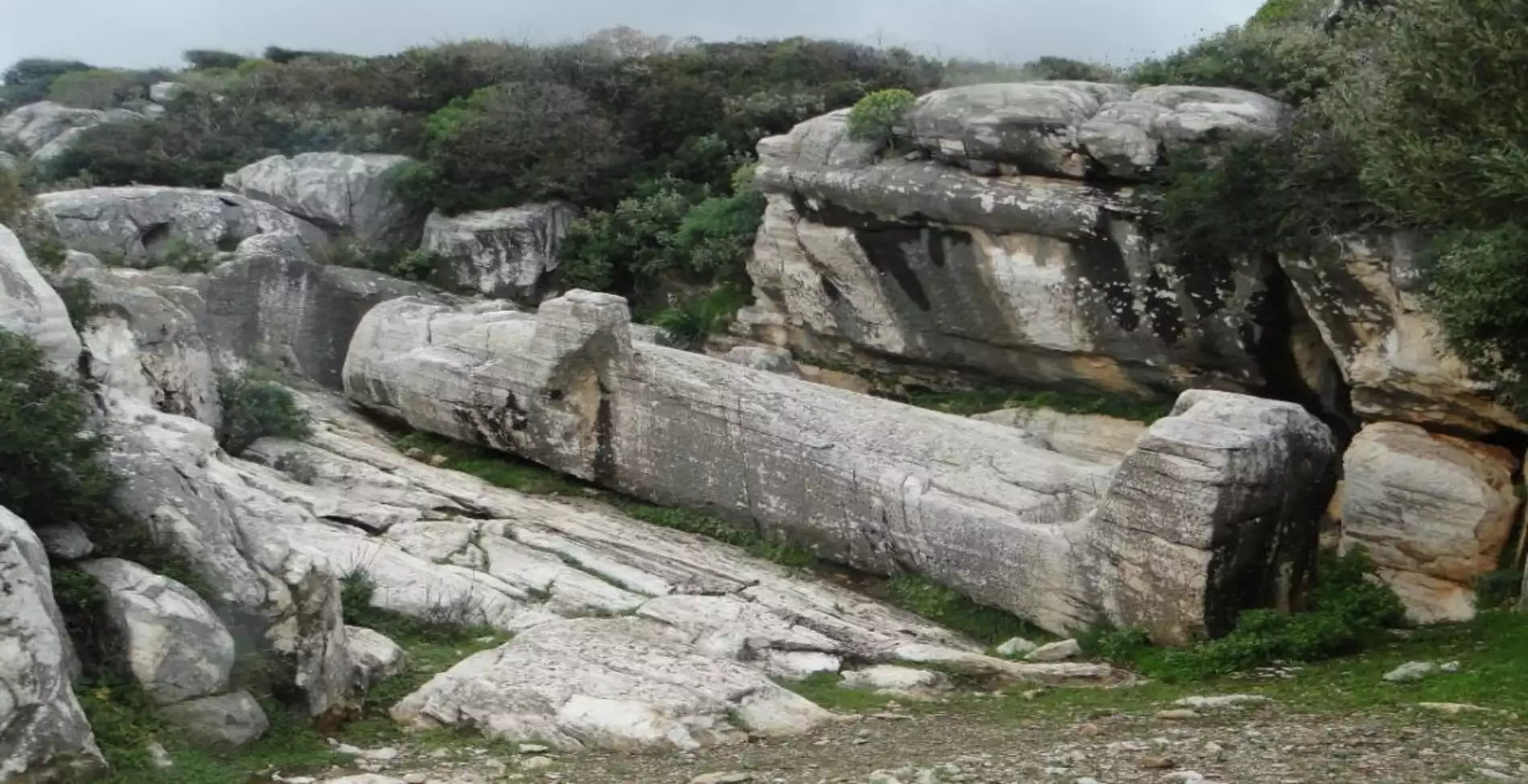 Naxos: The imposing Kouri and their history