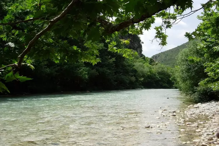 Αχέροντας: Το μυθικό ποτάμι που οδηγούσε στον Άδη