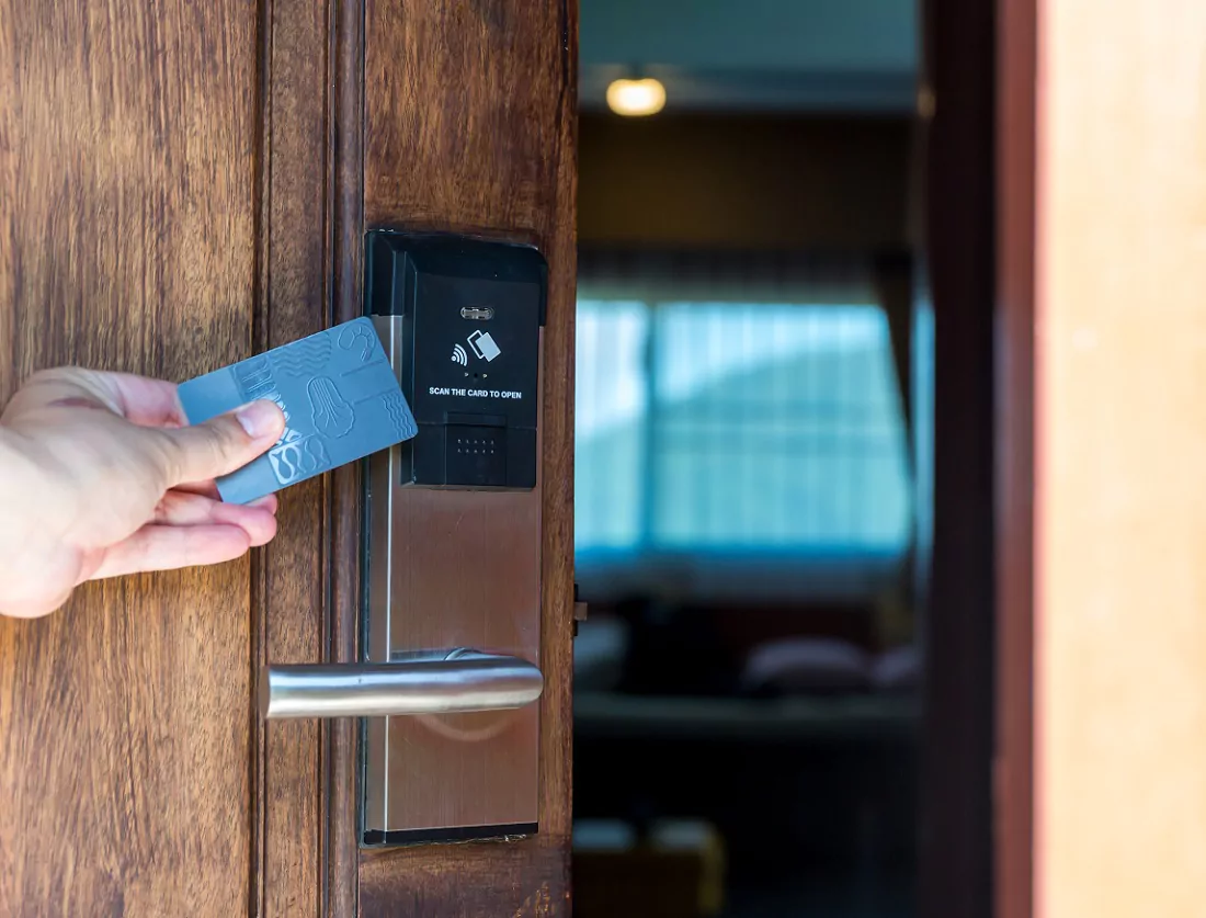 Το κόλπο με τις κάρτες δωματίου στα ξενοδοχεία που μάλλον δεν ξέρεις