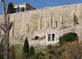 Παναγία η Σπηλιώτισσα: Το μυστικό στους πρόποδές της Ακρόπολης