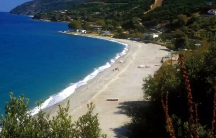 Κόκκινο Νερό: Η παραλία της Λάρισας στις πιο δημοφιλείς της Μεσογείου1