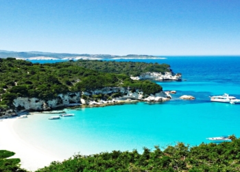 Five Greek beaches with Caribbean-like waters2