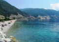 Η όμορφη ελληνική παραλία που έχει μόνιμα ζεστά νερά1