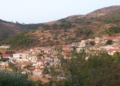 Το ελληνικό χωριό που τα σπίτια είναι κολλητά χτισμένα1