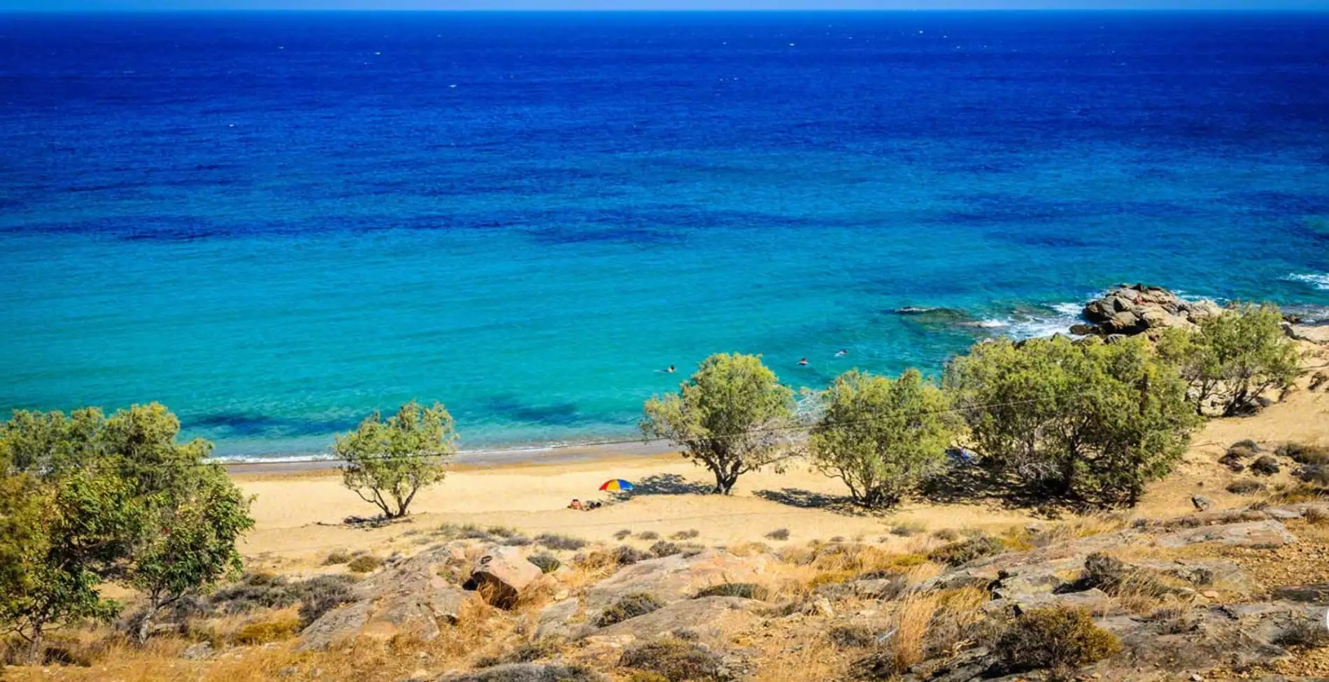 The Greek island with the 72 beaches without sunbeds