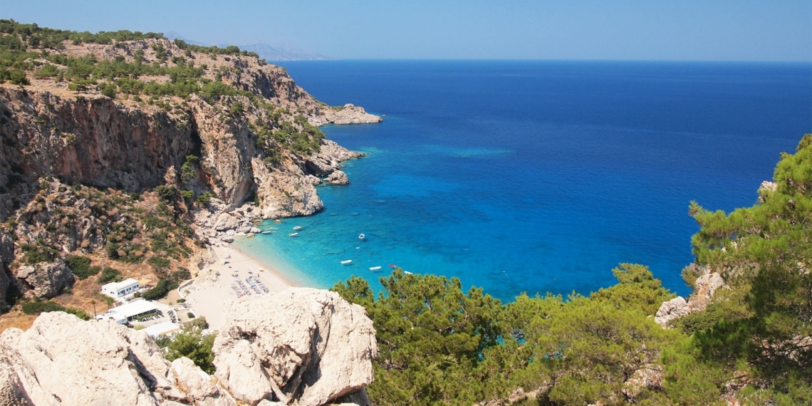 Κάρπαθος: Διακοπές στο νησί με τις 100 παραλίες2