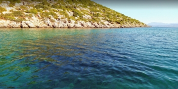 Πηγάδι των Οινουσσών: Το βαθύτερο σημείο της Μεσογείου βρίσκεται στην Ελλάδα1