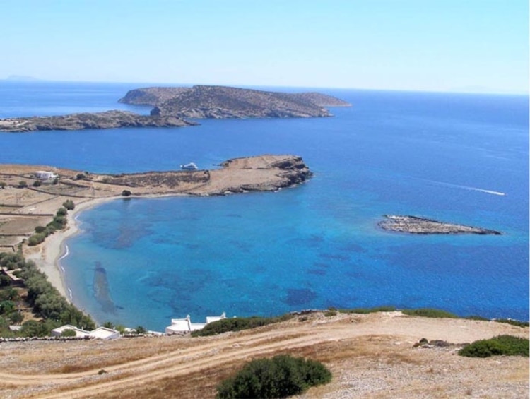Το ελληνικό νησί του Ήλιου με τις 18 πανέμορφες παραλίες1