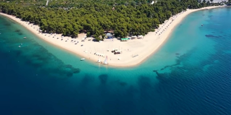 Gregolimano: The impressive beach - sandling of North Evia