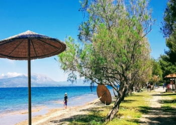 Kokkinobrachos Beach: Everything you need for a leisurely weekend swim