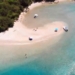 Πισίνα: Η εξωτική παραλία με τα διάφανα νερά