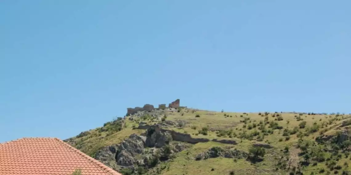 Greek castles Gynekokastro