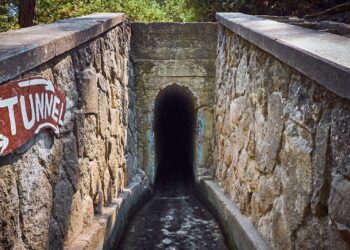 Επτά Πηγές - Ρόδος: Πώς να πάω στο τούνελ που σε οδηγεί στην πιο ευχάριστη έκπληξη