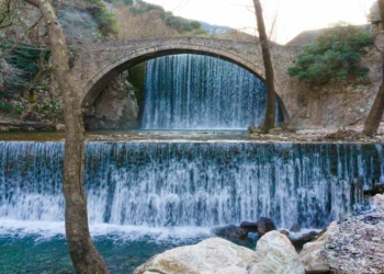 Το ελληνικό πανέμορφο γεφύρι και ο μύθος του Κουτσοδαίμονα