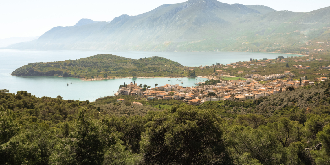 Αυτό είναι το ελληνικό χωριό που ψηφίστηκε το πρώτο Σύνταγμα της Ελλάδας