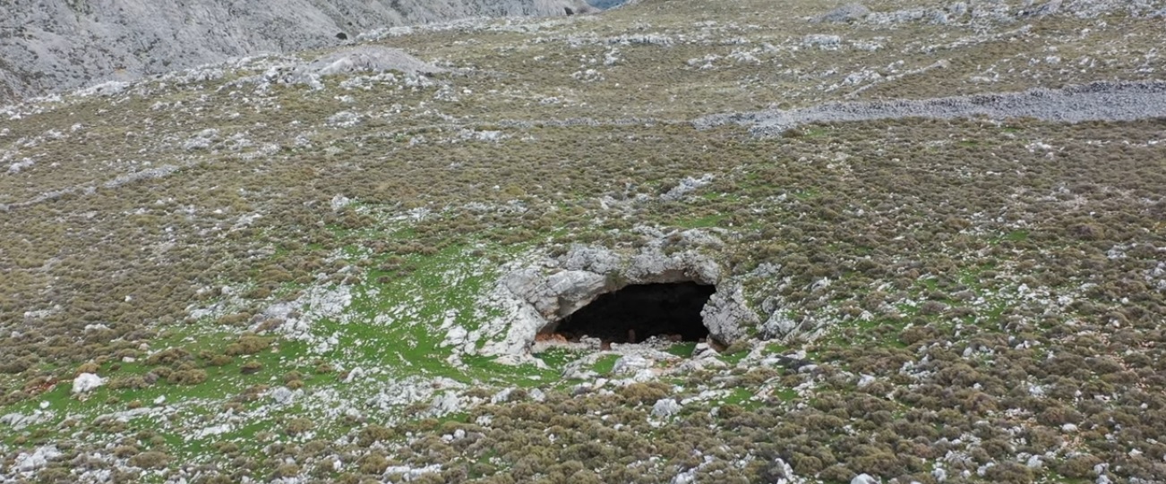 Χαμόσπηλος: Η άγνωστη σπηλιά με την παράξενη ιστορία
