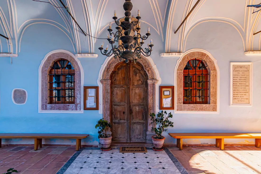 Χίος Μεστά: Η εκκλησία του Παλιού Ταξιάρχη