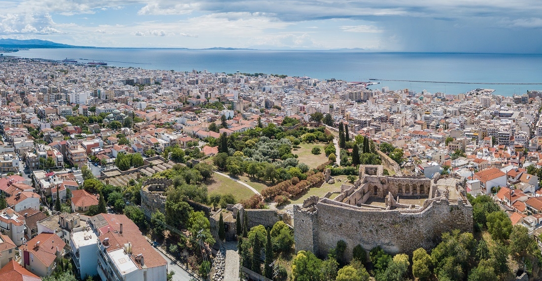 Ταξίδι στην Πάτρα: 10+1 πράγματα που πρέπει να κάνετε στην τρίτη μεγαλύτερη πόλη της Ελλάδας