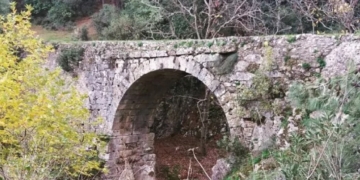 Το αρχαιότερο γεφύρι της Ευρώπης που χρησιμοποιείται έως σήμερα είναι στην Ελλάδα