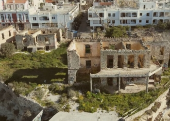 Αρχοντικό Μαυρομιχάλη: Το λεγόμενο «στοιχειωμένο σπίτι της Καστέλλας» 