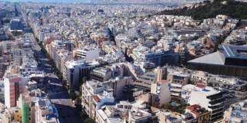 Κουκάκι - Airbnb: Τουρίστας στην πόλη σου