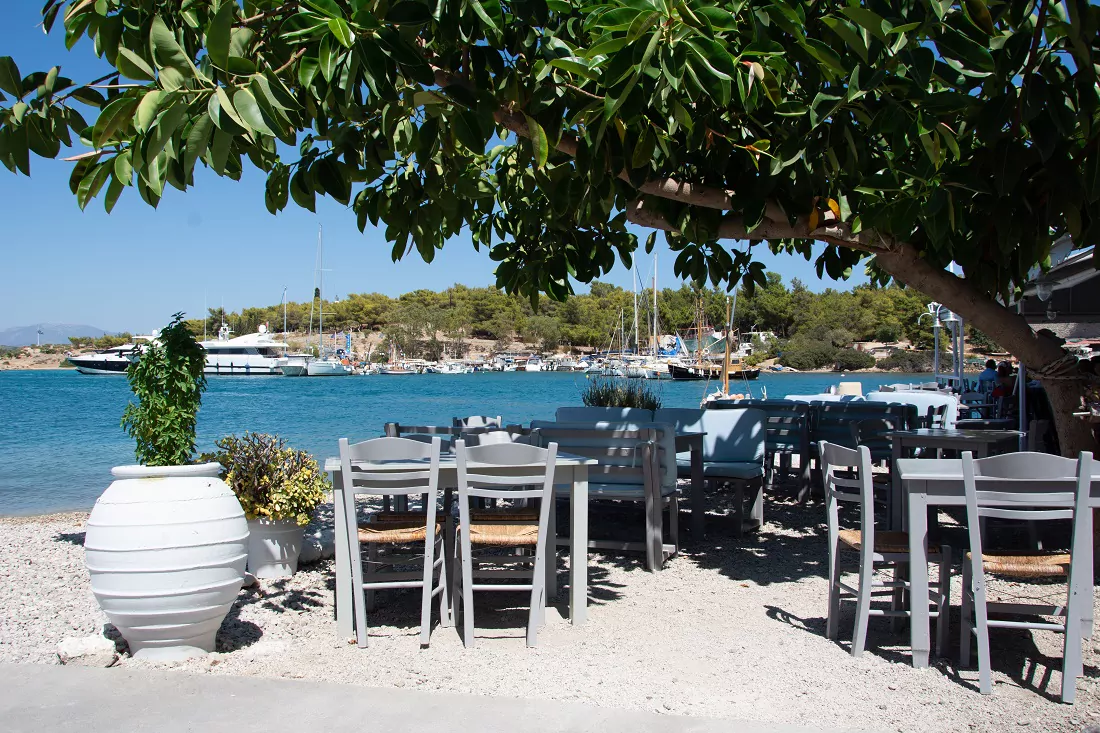 Spetses for food
