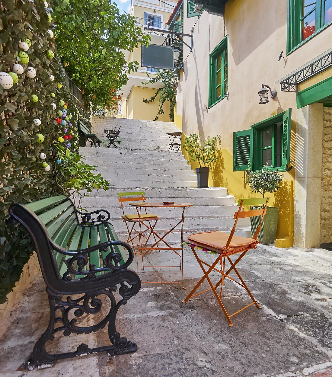 Stroll through the picturesque alleys of Hydra