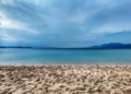 Αλυκές: Η παραλία της Χαλκίδας με το ιδιαίτερο απογευματινό φαινόμενο