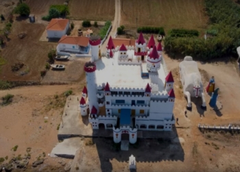 Μεσσηνία: Το περίεργο και άγνωστο παραμυθένιο κάστρο της Ελλάδας