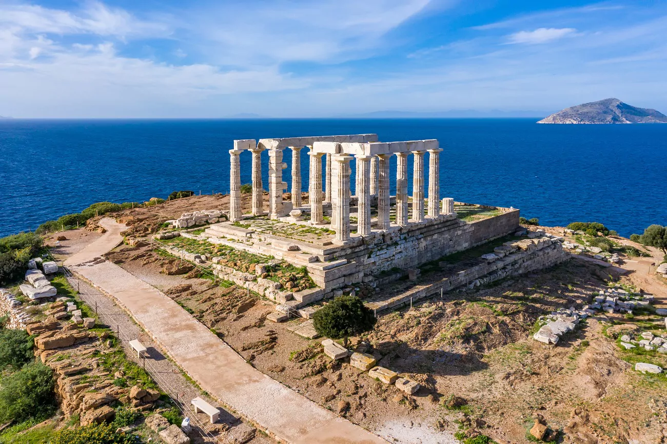 Sounion - Temple of Poseidon: Ancient triangles of Greece