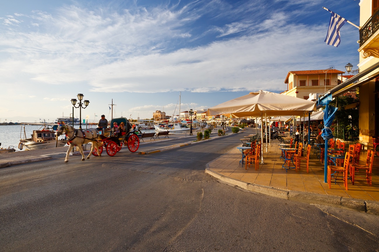 Ride in Aegina with the horse-drawn carriages