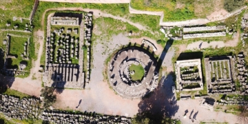Αρχαία τρίγωνα Ελλάδας: Σούνιο - Αίγινα - Θησείο και Δελφοί - Αίγινα - Ακρόπολη