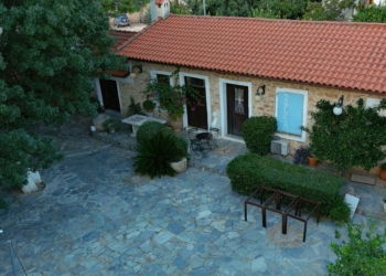 Σασμός: Πού βρίσκεται το περίφημο καφενείο που προβάλλεται στη σειρά