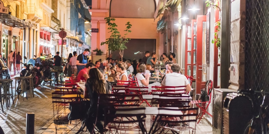 Εμπορικό τρίγωνο της Αθήνας: Ζωντανό, πολύχρωμο, γραφικό και πολύ σύγχρονο