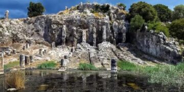 Η άγνωστη αρχαία ελληνική πόλη με το βασιλιά που δεν έπρεπε να τον δει ο ήλιος