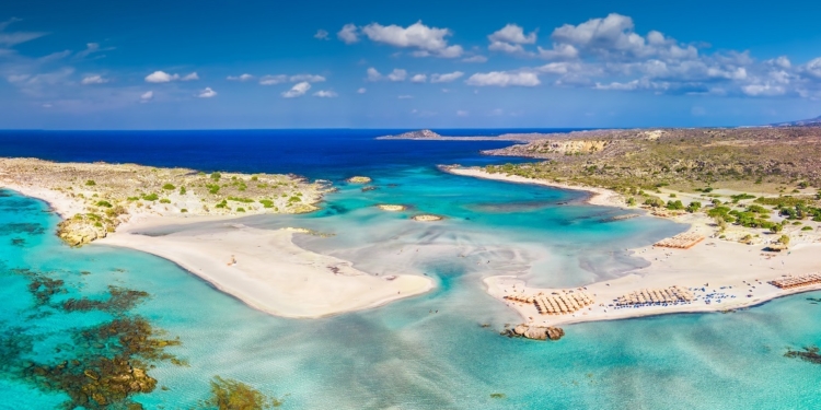 Χανιά: Οι καλύτερες παραλίες που πρέπει να πας για μπάνιο και τι άλλο «πρέπει» να δεις