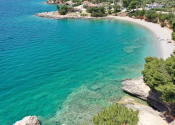 Παραλία Προσήλι: Ένας άλλος κόσμος 1 ώρα απόσταση από την Αθήνα
