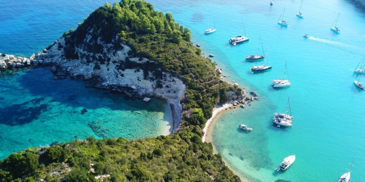 Παξοί - Αντίπαξοι: Παραλίες στο ιόνιο βγαλμένες από το πιο όμορφο καλοκαιρινό παραμύθι
