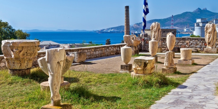 Ελευσίνα - Αττική: Η πόλη με τα πολλά πρόσωπα