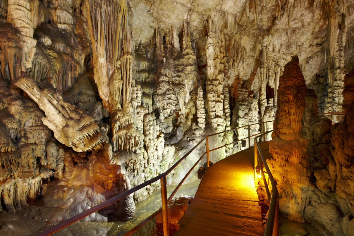 Zeus Cave