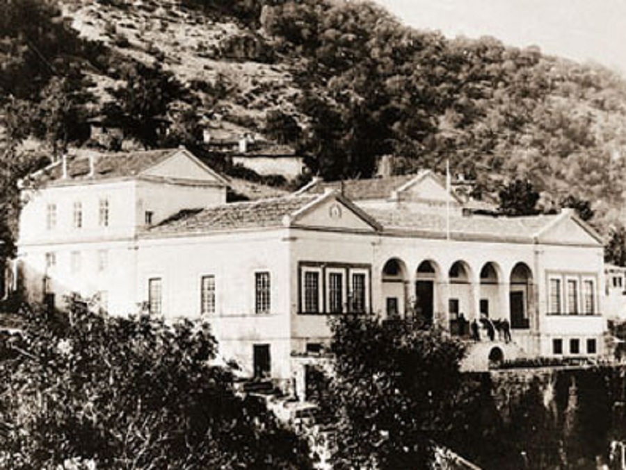 Ελληνομουσείον - Μανιάρειος σχολή