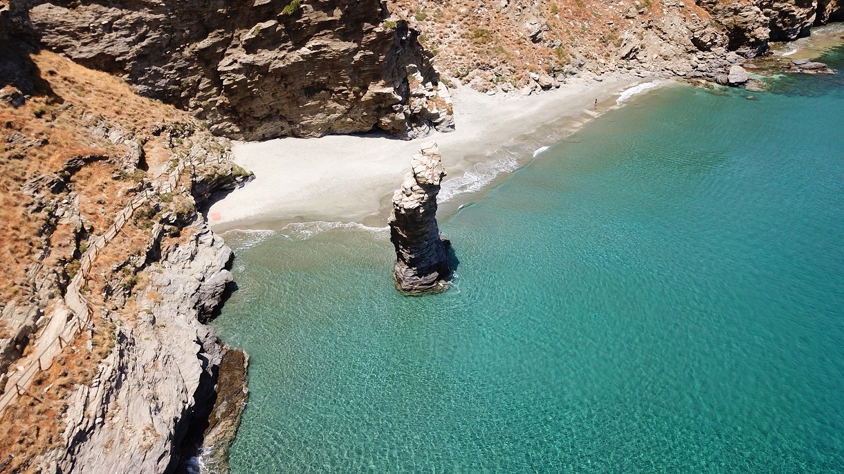 Παραλία Της Γριάς το πήδημα - Άνδρος