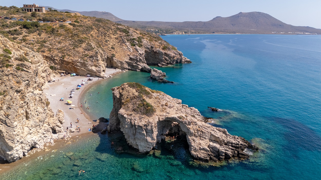 παραλία Καλαδί