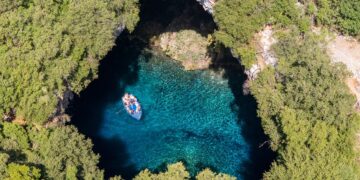 Σπήλαιο Μελισσάνης: Η ιστορία του ανεκπλήρωτου έρωτα μιας νύμφης