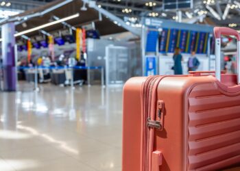Τι αλλάζει στα αεροπορικά ταξίδια με τη χειραποσκευή - Αλλαγές και στις αποζημιώσεις