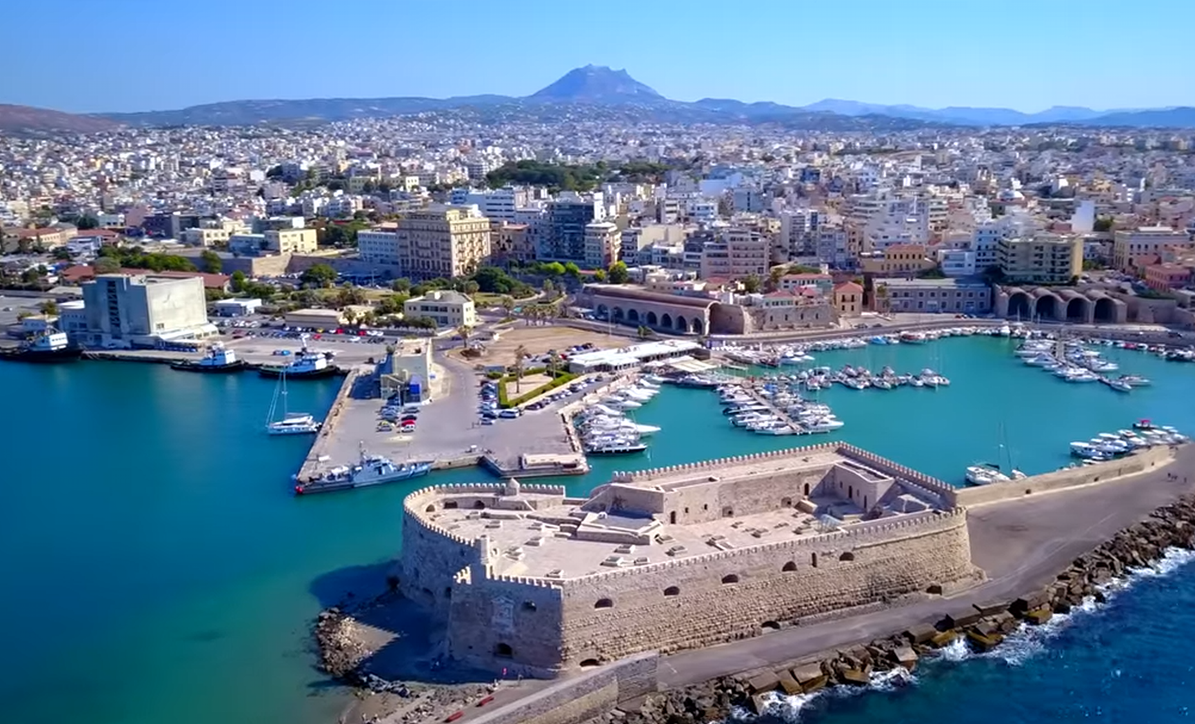 Ηράκλειο Κρήτης: Τι να δεις και τι να κάνεις στην πόλη των αντιθέσεων
