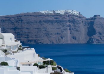 Ενδείξεις επιμήκυνσης της τουριστικής περιόδου - Αυξημένες κρατήσεις για το φθινόπωρο