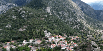 Πλανητέρο: Το φθινοπωρινό παραμύθι της Πελοποννήσου με τα αιωνόβια πλατάνια